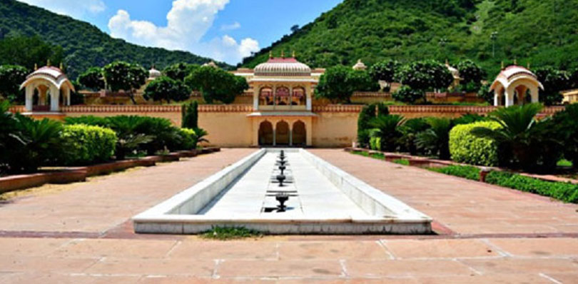 pinkcityroyals_rani-sisodiya-Bagh-1.jpg